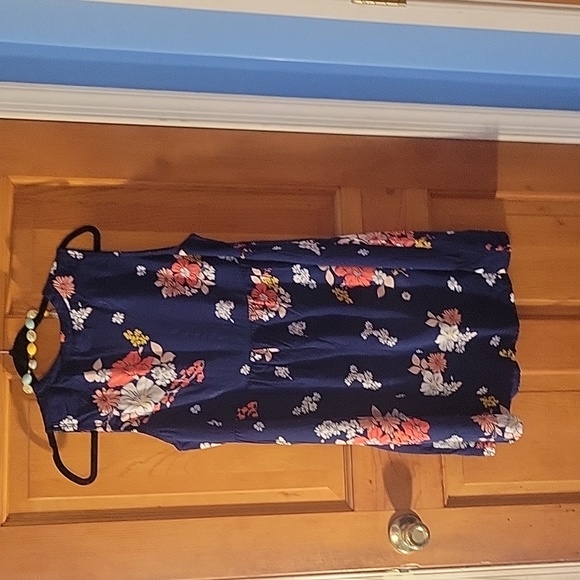 Old Navy dress blue with floral design. - Picture 3 of 4